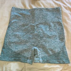 High waisted scrunch workout shorts - light teal